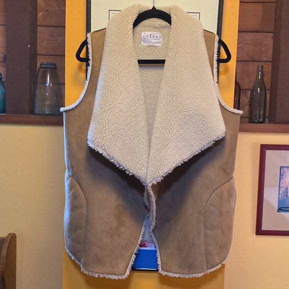 Velvet by Graham & Spencer Faux Sherpa Suede Vest. - Picture 2 of 7